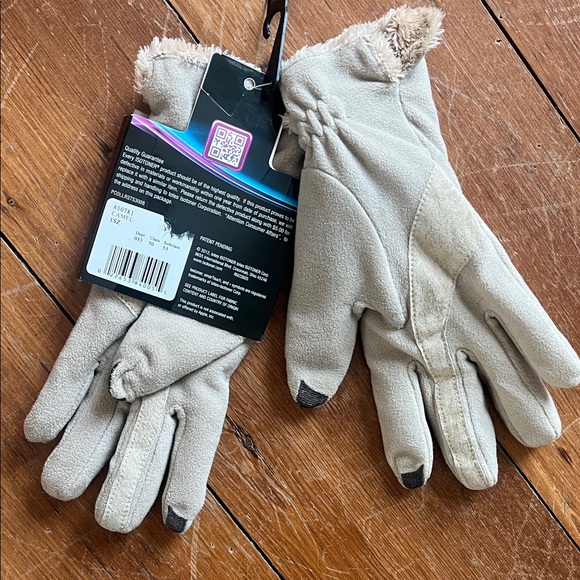 Isotoner Cream SmartTouch Women's Gloves - Picture 2 of 3